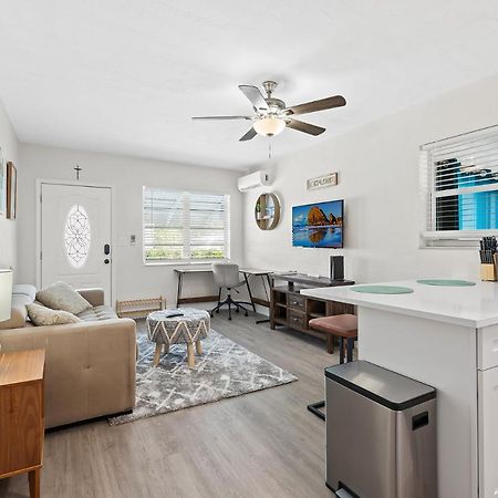 Comfy Bnb W/ King Bed + Work/Travel + Beach 8 Min Plaja Hallandale Exterior foto
