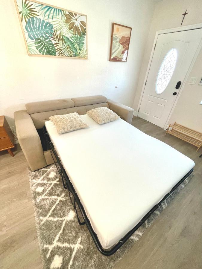 Comfy Bnb W/ King Bed + Work/Travel + Beach 8 Min Plaja Hallandale Exterior foto