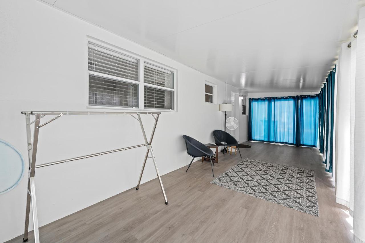 Comfy Bnb W/ King Bed + Work/Travel + Beach 8 Min Plaja Hallandale Exterior foto